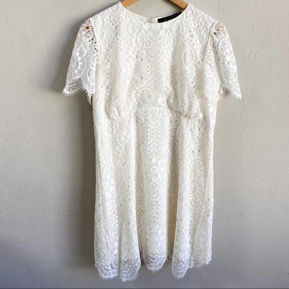 NEW Zara White Guipure Lace Overlay Short Sleeve Mini‎ Dress - Picture 2 of 6